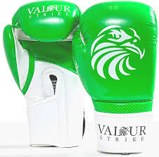 Guantes de Boxeo Verdes Valour Strike: Versatilidad y Estilo para Todos